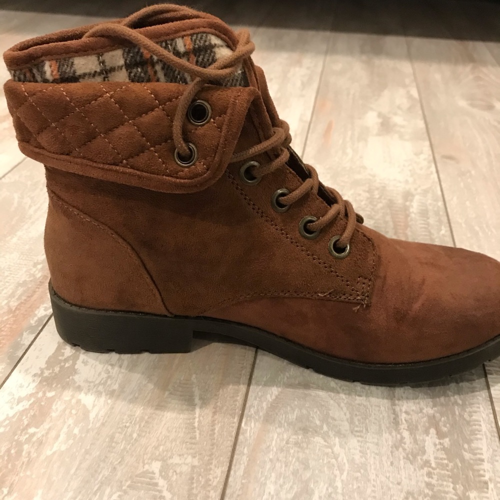 Arizona Yvonne Quilted Brown Combat Boots